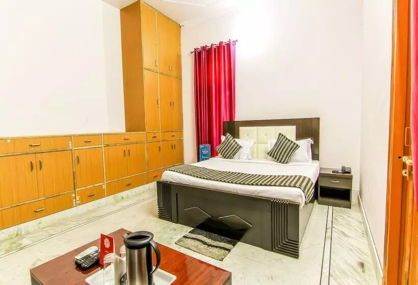 Oyo 9008 Hotel Pearl Inn