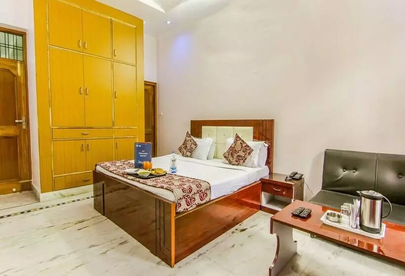 Oyo 9008 Hotel Pearl Inn