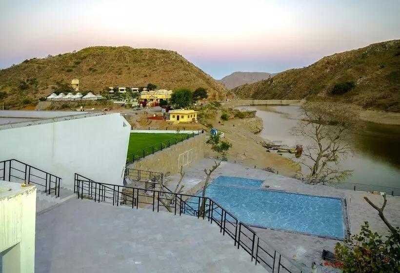 Via Lakhela Resort & Spa
