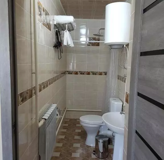تختخواب و صبحانه Datka Guest House