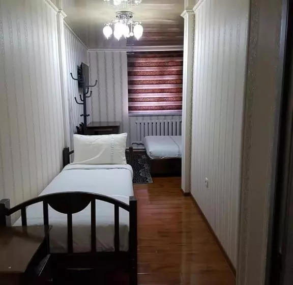 تختخواب و صبحانه Datka Guest House