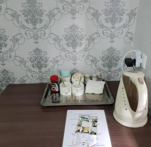 تختخواب و صبحانه Datka Guest House