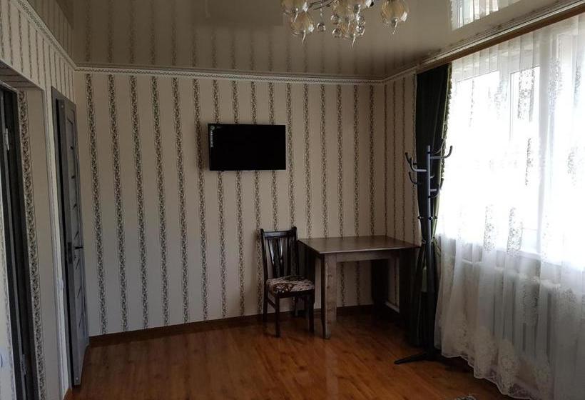 تختخواب و صبحانه Datka Guest House