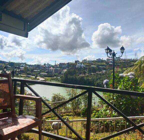 مبيت وإفطار Misty Paradise Of Lake Gregory