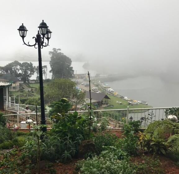 مبيت وإفطار Misty Paradise Of Lake Gregory