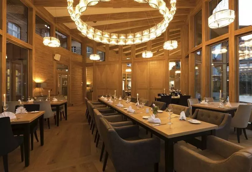 Hotelli Brunnenhaus Schloss Landau