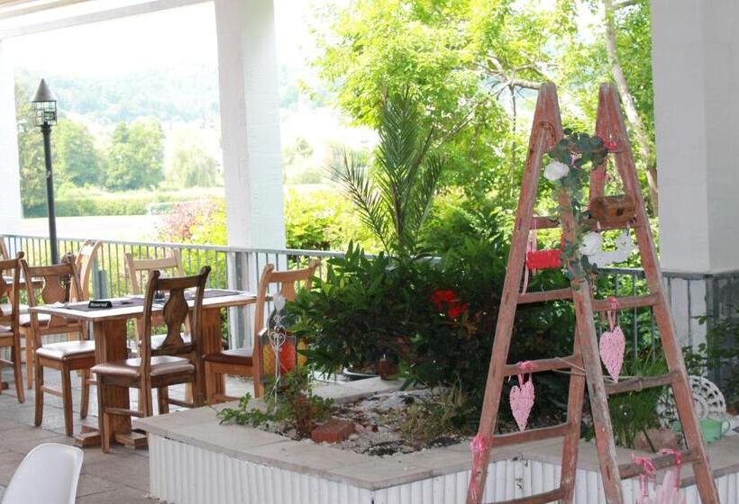 בית מלון כפרי Via Vita