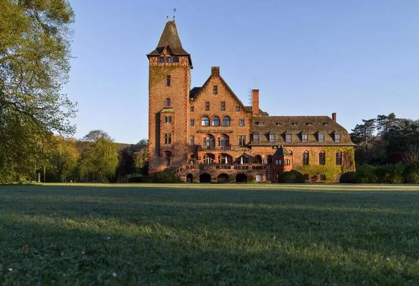 ホテル Gästehaus Schloss Saareck