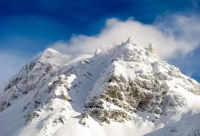 ホテル Hôtel Weisshorn Sur St Luc 2337m