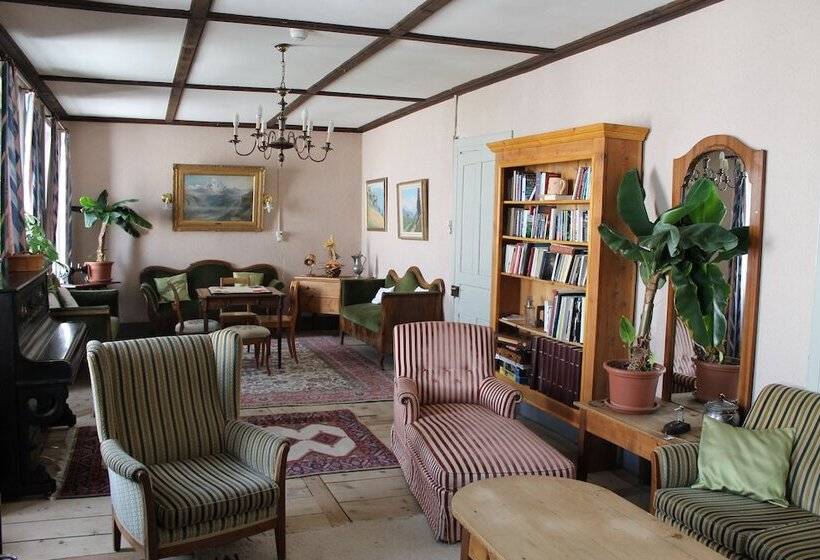 Hotelli Hôtel Weisshorn Sur St Luc 2337m