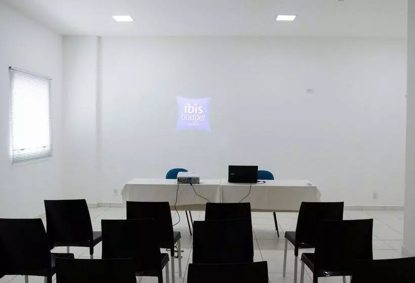 Hotelli Ibis Budget Manhuaçu