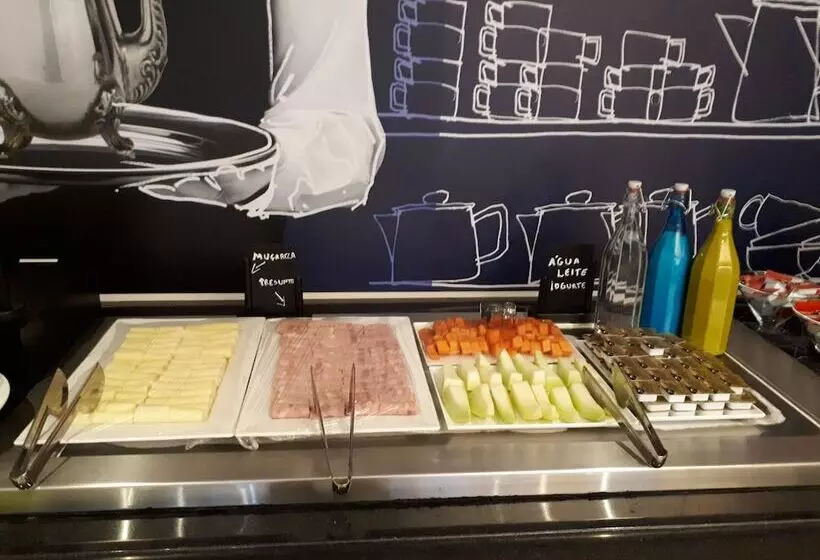 Hotelli Ibis Budget Manhuaçu