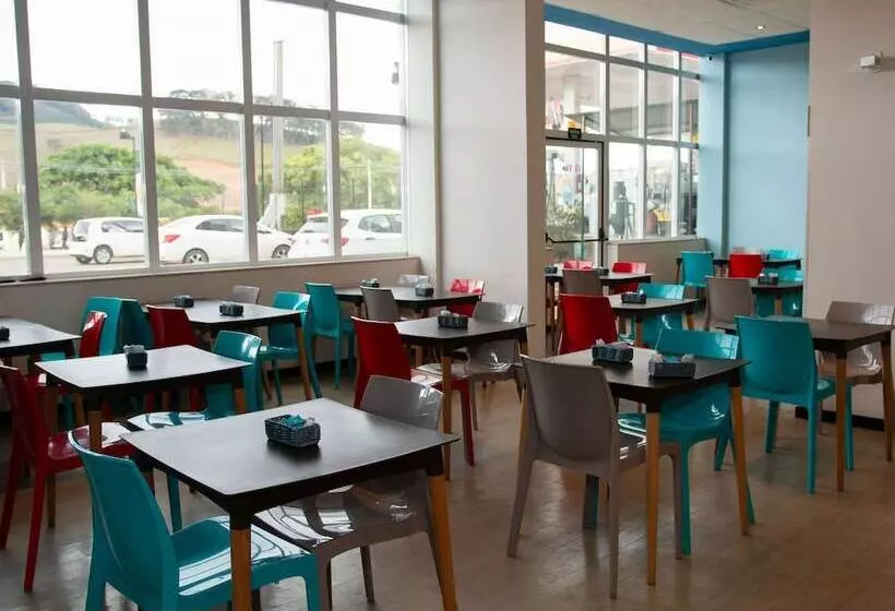 Hotelli Ibis Budget Manhuaçu