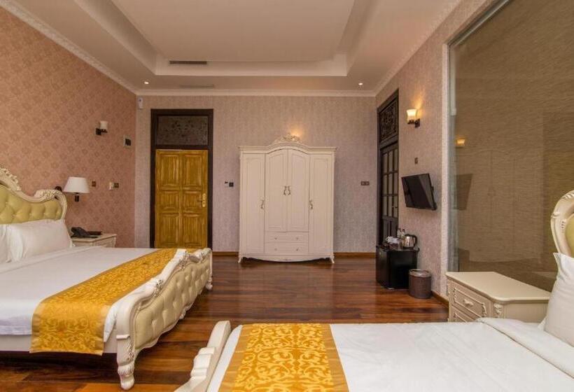 Отель The Kabalana