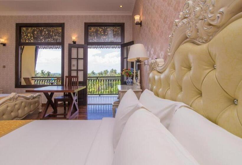 Отель The Kabalana