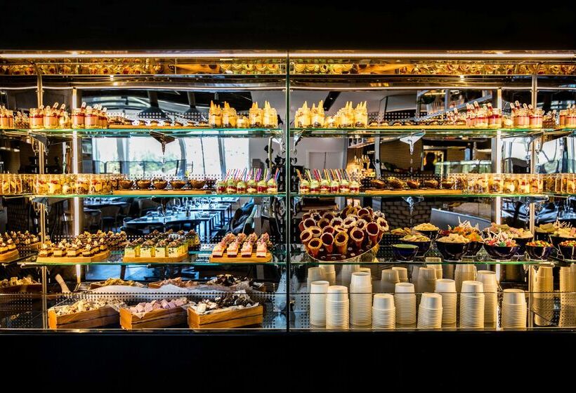 فندق Qt Queenstown