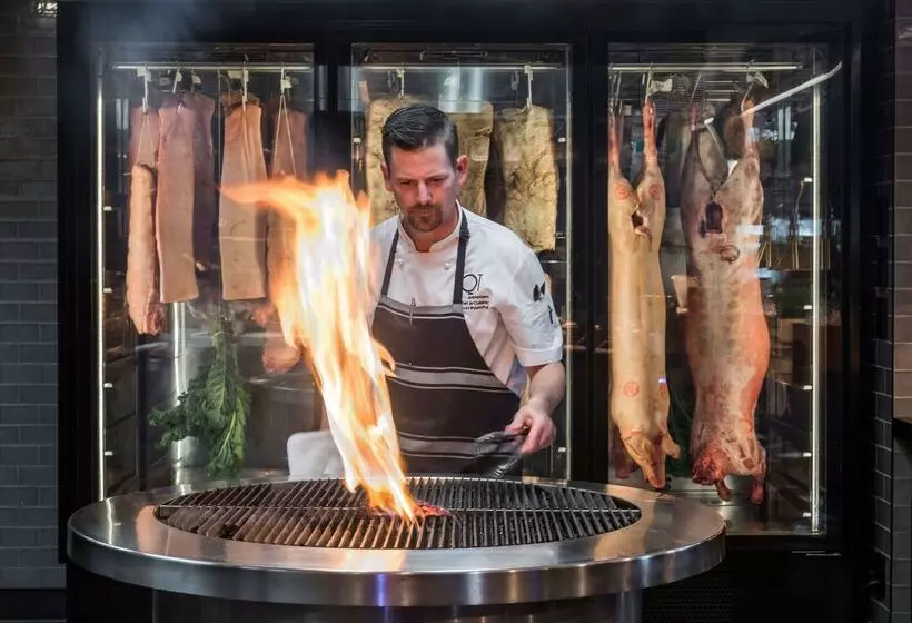 ホテル Qt Queenstown