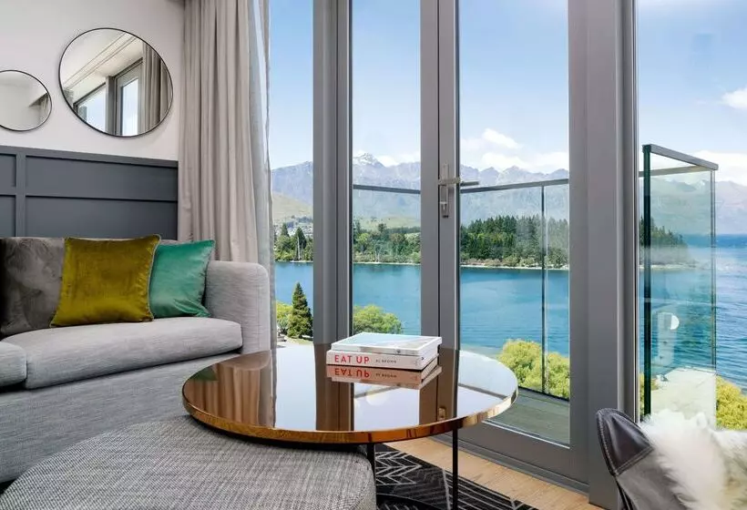 ホテル Qt Queenstown