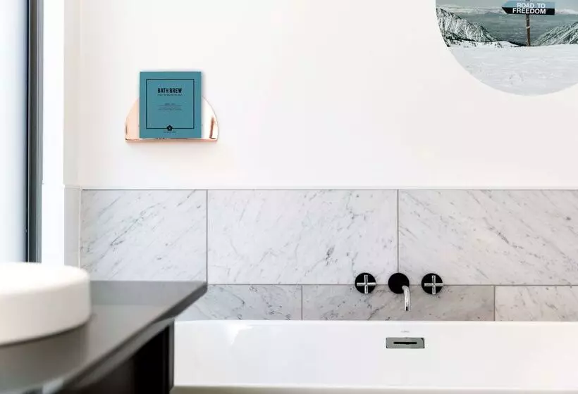 ホテル Qt Queenstown