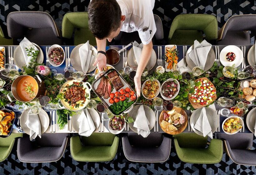 فندق Qt Queenstown