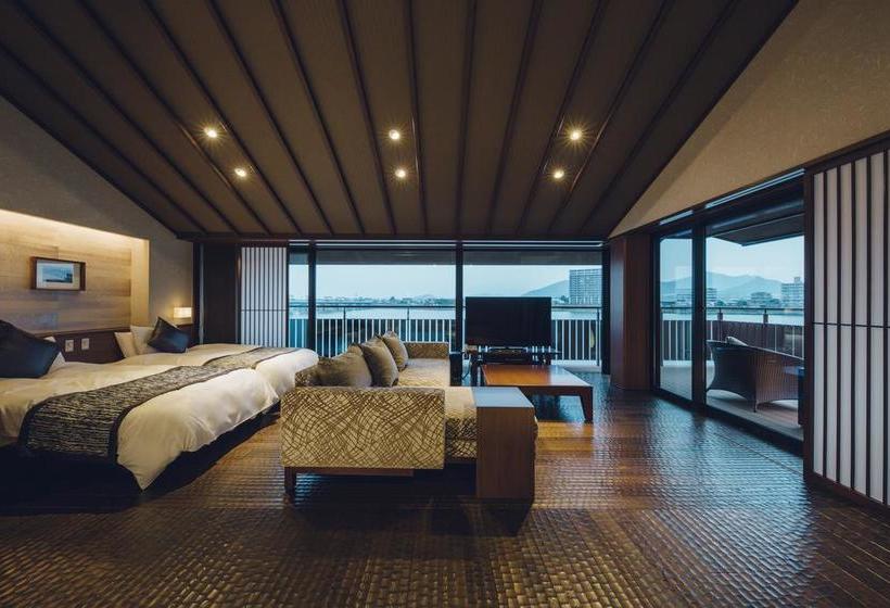 Ryokan Akariya Geihanro