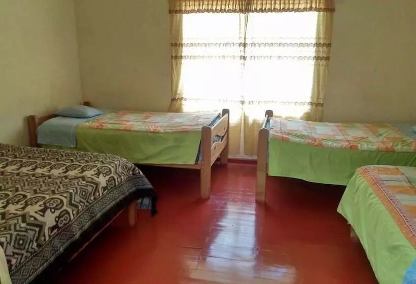 ユースホステル Auquis Ccapac Guest House