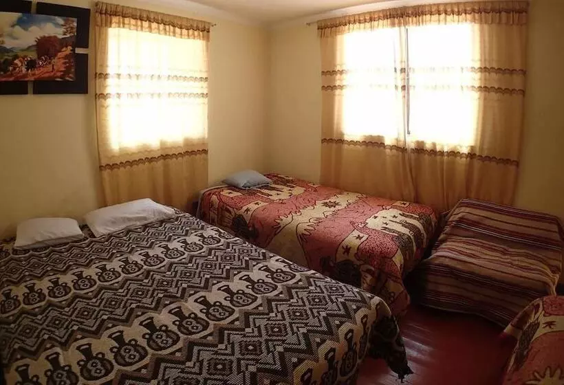 ユースホステル Auquis Ccapac Guest House