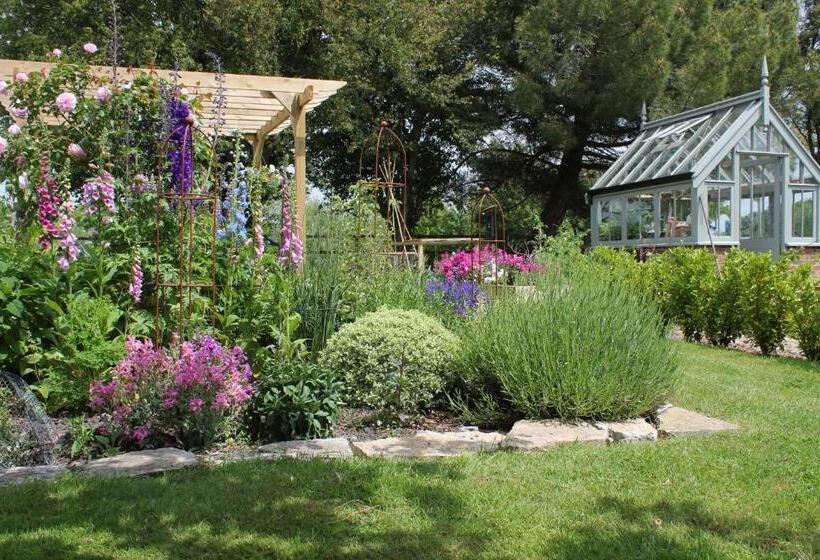 Bed and Breakfast West Knole House Somerset