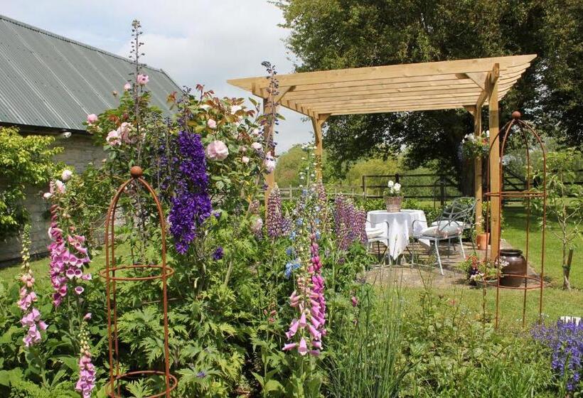 Bed and Breakfast West Knole House Somerset