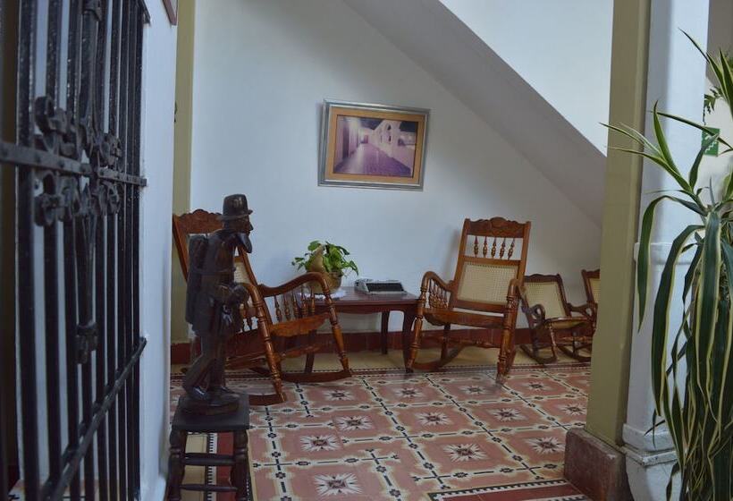 فندق Boutique Ana Lorenza