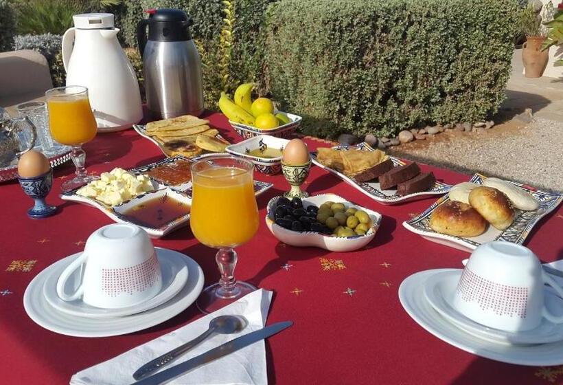 ホテル Aftas Trip