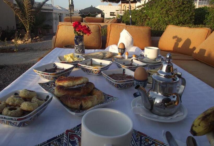 ホテル Aftas Trip