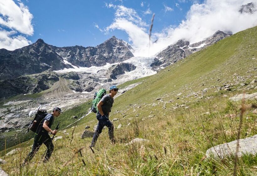 Отель Alagna Mountain Resort & Spa