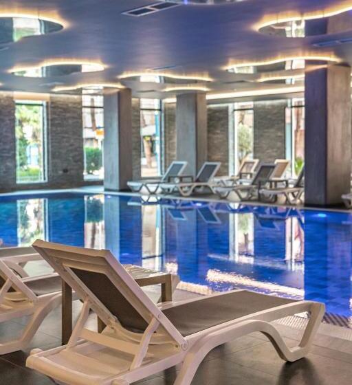 Fafa Premium Hotel & Spa