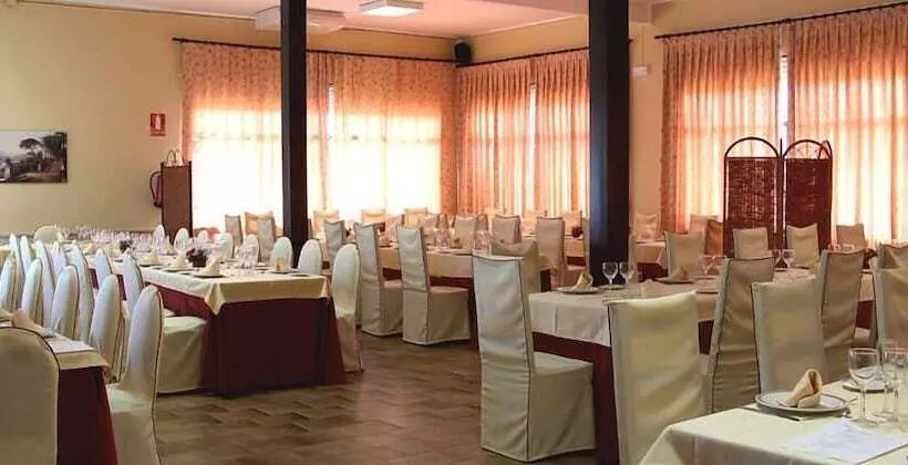 Hotel Hostal Restaurante Labrat