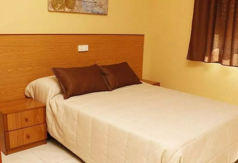 Hotel Hostal Restaurante Labrat