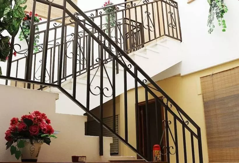 Hotel Hostal Restaurante Labrat