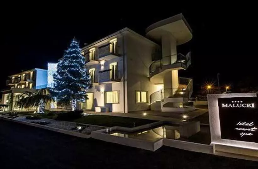 هتل Malucri Resort
