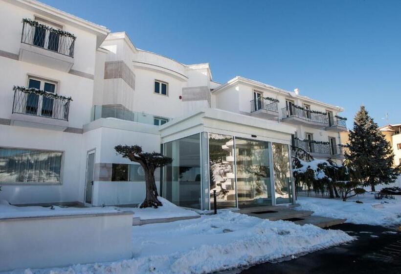 בית מלון כפרי Malucri Resort