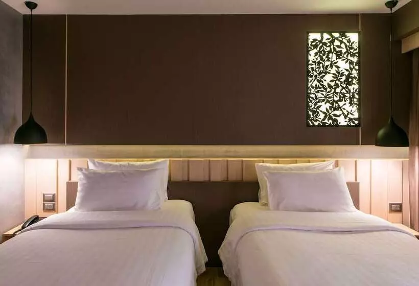 ホテル Nadee 10 Resort &