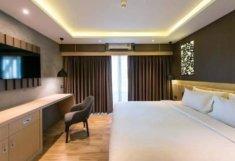 ホテル Nadee 10 Resort &