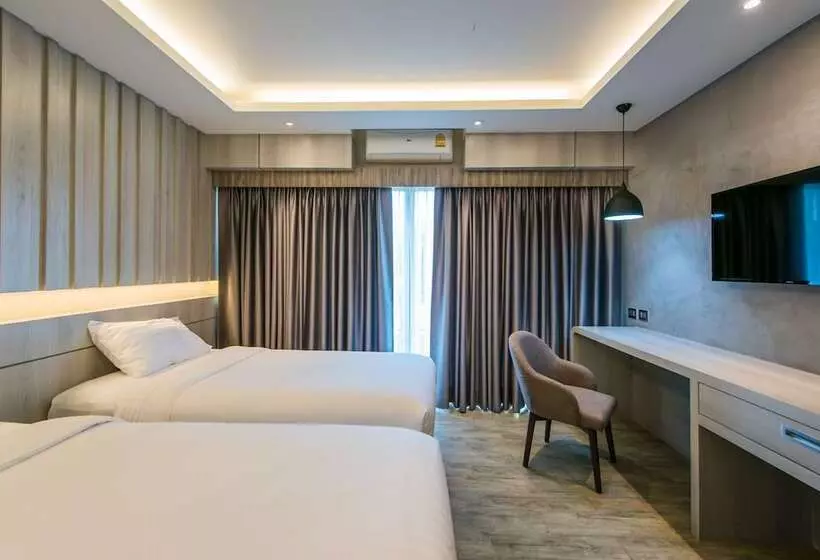 ホテル Nadee 10 Resort &