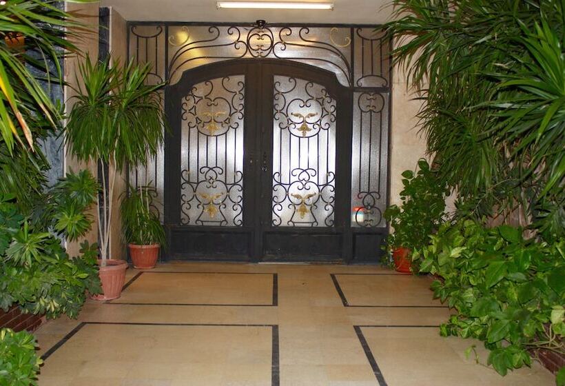 هتل Nakhil Inn Residence