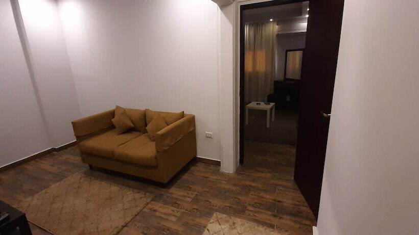 هتل Nakhil Inn Residence