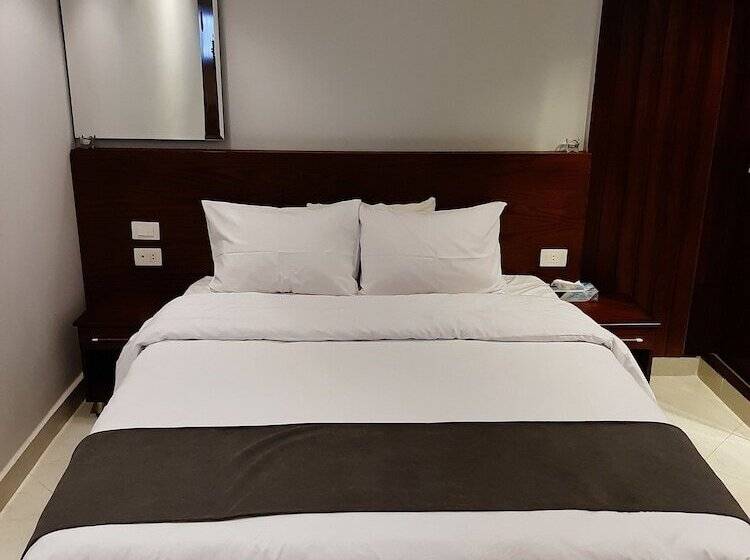 هتل Nakhil Inn Residence