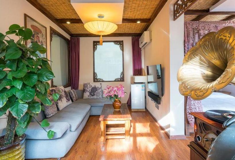 Love Cloud Boutique Chain Hotel Naxi Style