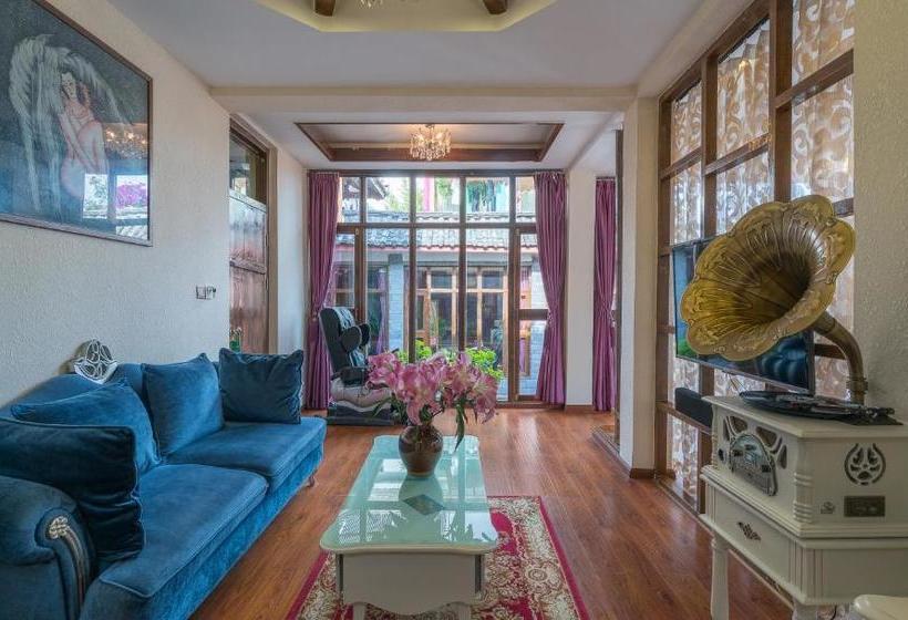 Love Cloud Boutique Chain Hotel Naxi Style