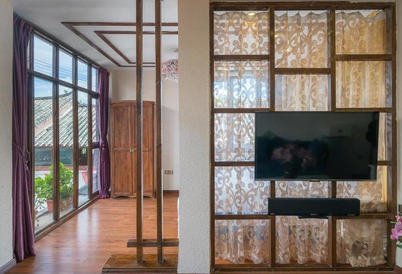 Love Cloud Boutique Chain Hotel Naxi Style