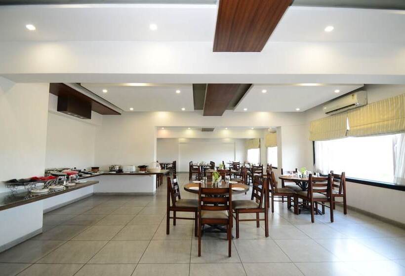 فندق Crimson Park Shripriya