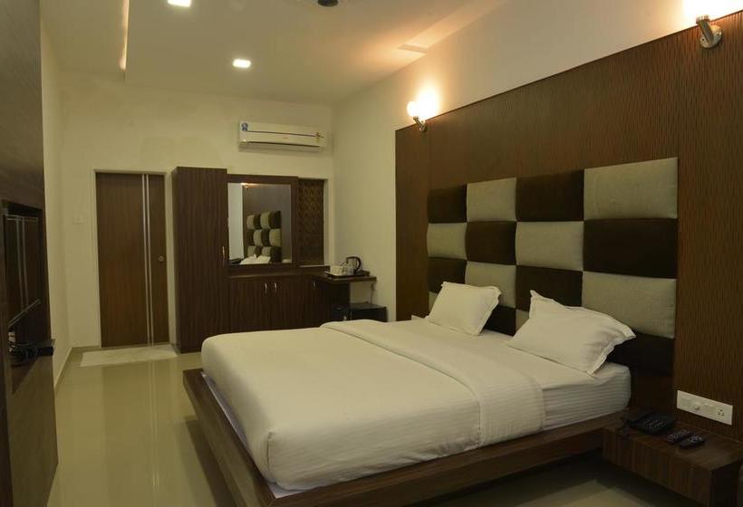 Banyan Paradise Resort